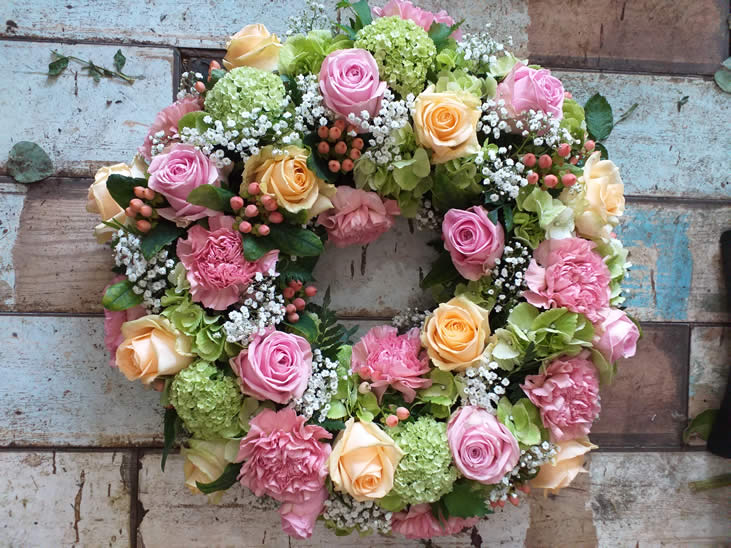 Click to expand Wreaths 1a 12 inch frame