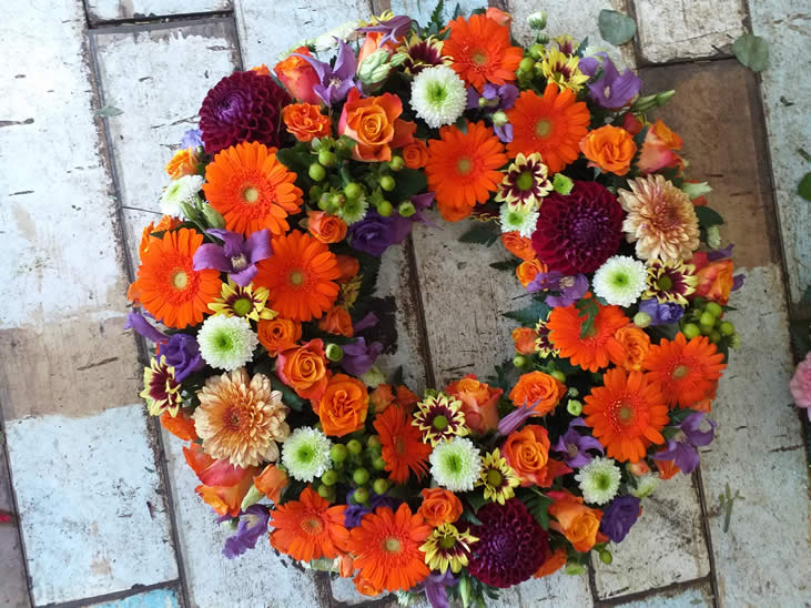 Click to expand Wreaths 2a 12 inch frame