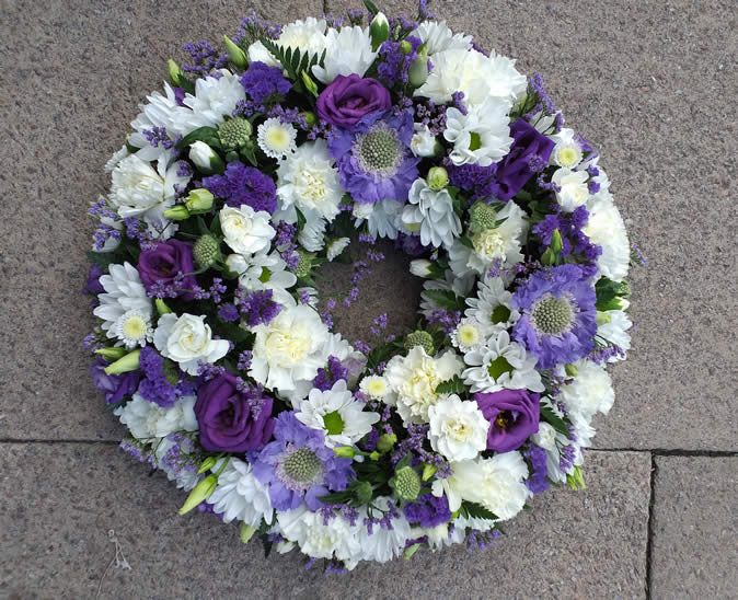 Click to expand Wreaths 3a 12 inch frame
