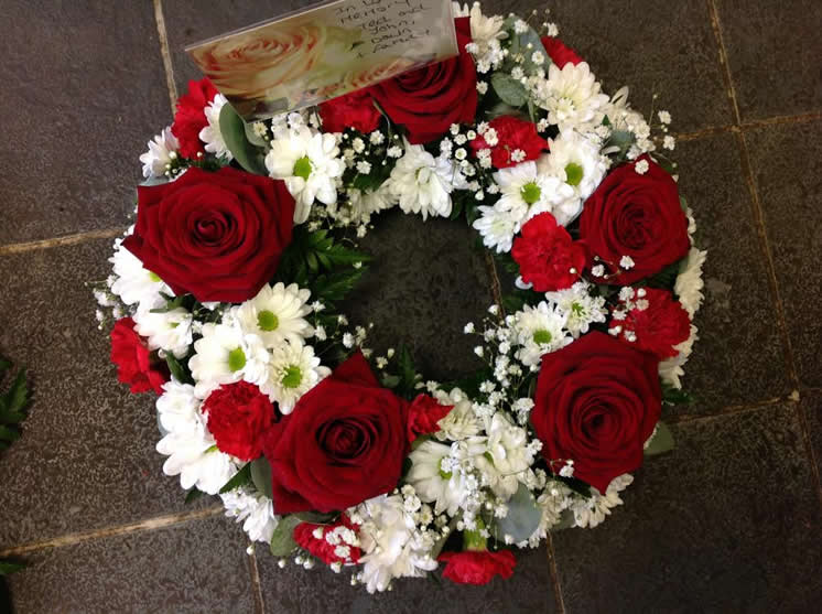 Click to expand Wreaths 4a 12 inch frame